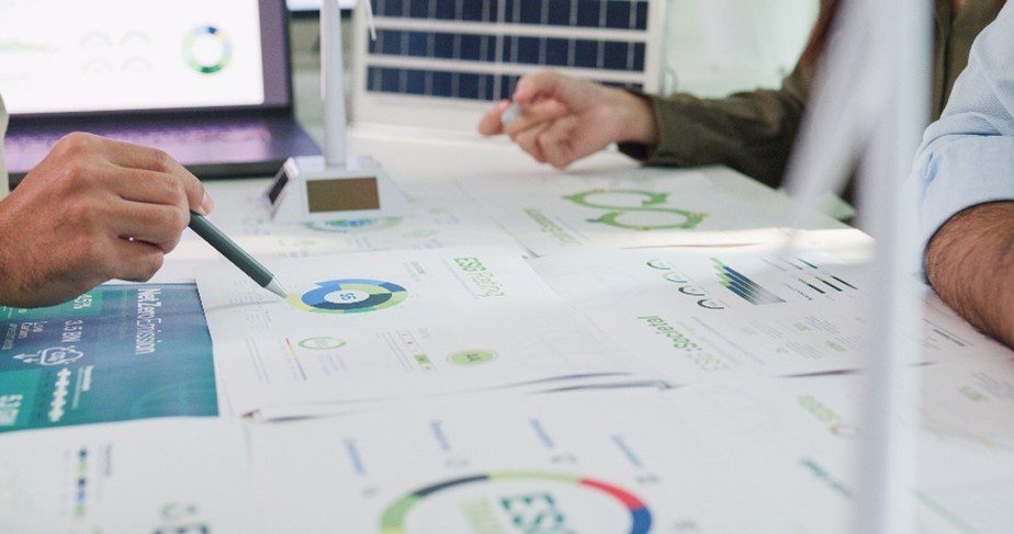 Meeting, collaborating on notes